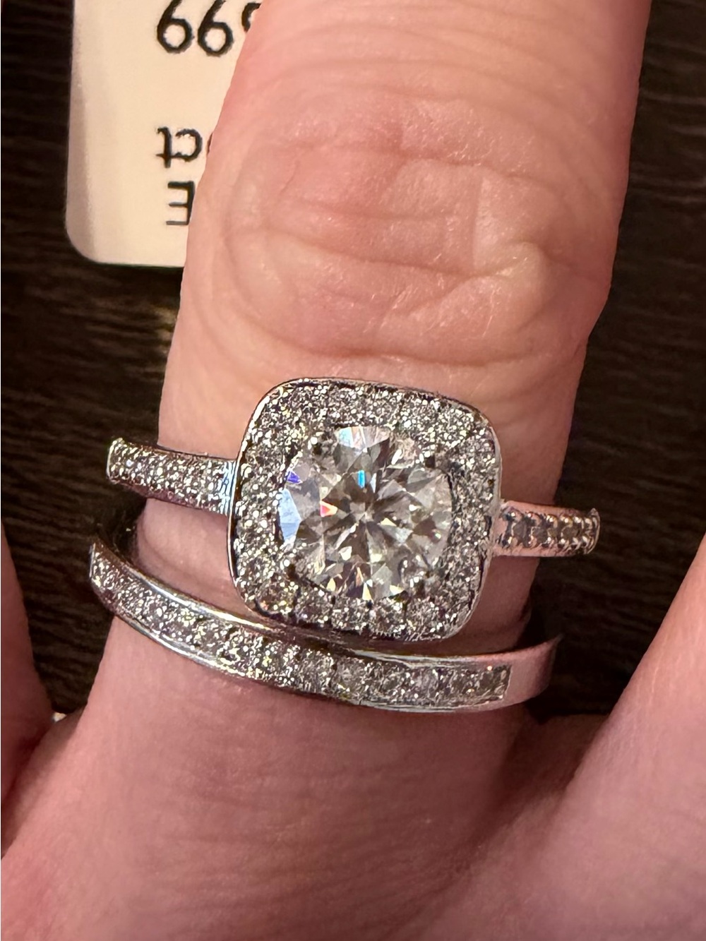 1.5 carat Halo Round-Cut Moissanite Engagement Ring Set - White